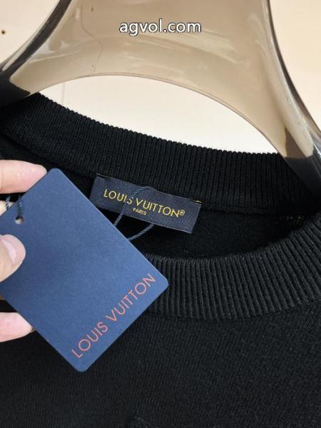 ブランド コピー 専門店LOUIS VUITTONセーター人気商品最新作 注目されている新品 カワイイ雰囲気 3