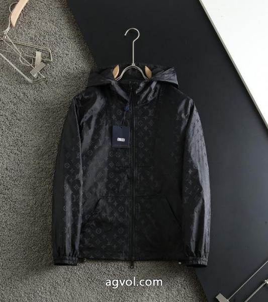 新作限定早い者勝ち 印象になって 元気な印象にジャケットスーパー コピー 安心LOUIS VUITTON 5