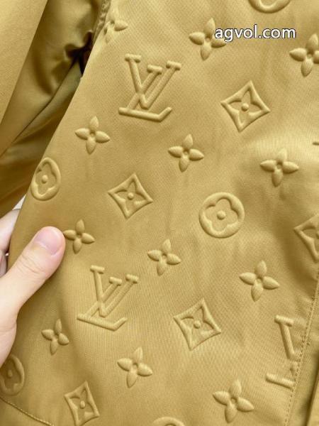 ジャケットLOUIS VUITTON雑誌掲載 ライフスタイル 最旬トレンド偽物 ブランド 2