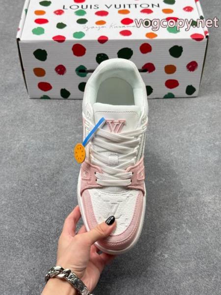 ブランド コピー バックLOUIS VUITTON大人っぼい 優れた生地 完売確実スニーカー. 2