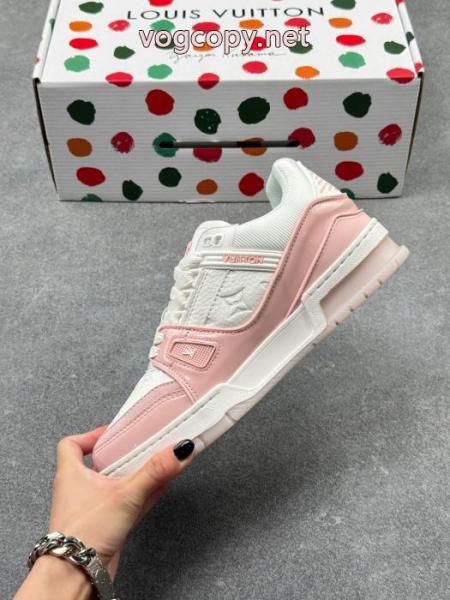 ブランド コピー バックLOUIS VUITTON大人っぼい 優れた生地 完売確実スニーカー. 3