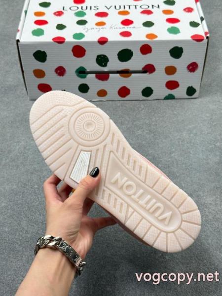 ブランド コピー バックLOUIS VUITTON大人っぼい 優れた生地 完売確実スニーカー. 5