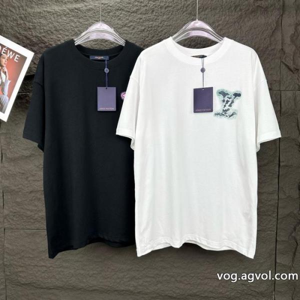Louis vuittonルイヴィトン高品質ロゴ柄プリント金典半袖Tシャツ男女同型 0 