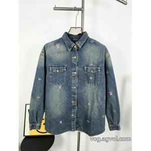 Louis Vuittonルイヴィトン重工業フルプリント刺繍位置決めデニムジャケット 非常に重工業の綾織り肌理生地市場ゴミ平織り生地グラムやり直しトップオールドフラワータットナット早秋外出着デニム生地直接機械洗いでき変形しない洗水も古くて高級感があり